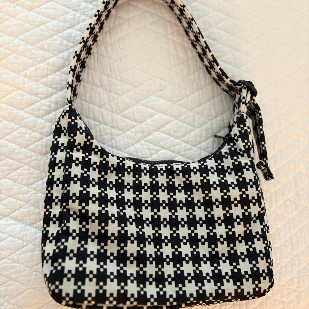 BAGGU NWT Mini Nylon Shoulder Bag Pixel Gingham HTF Not Made Anymore